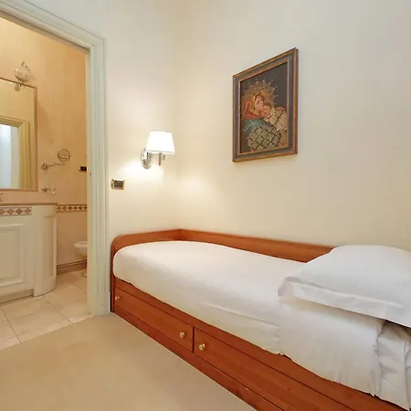 Ych-Magnifica Residenza A Campo De Fiori Apartment Rome Exterior photo