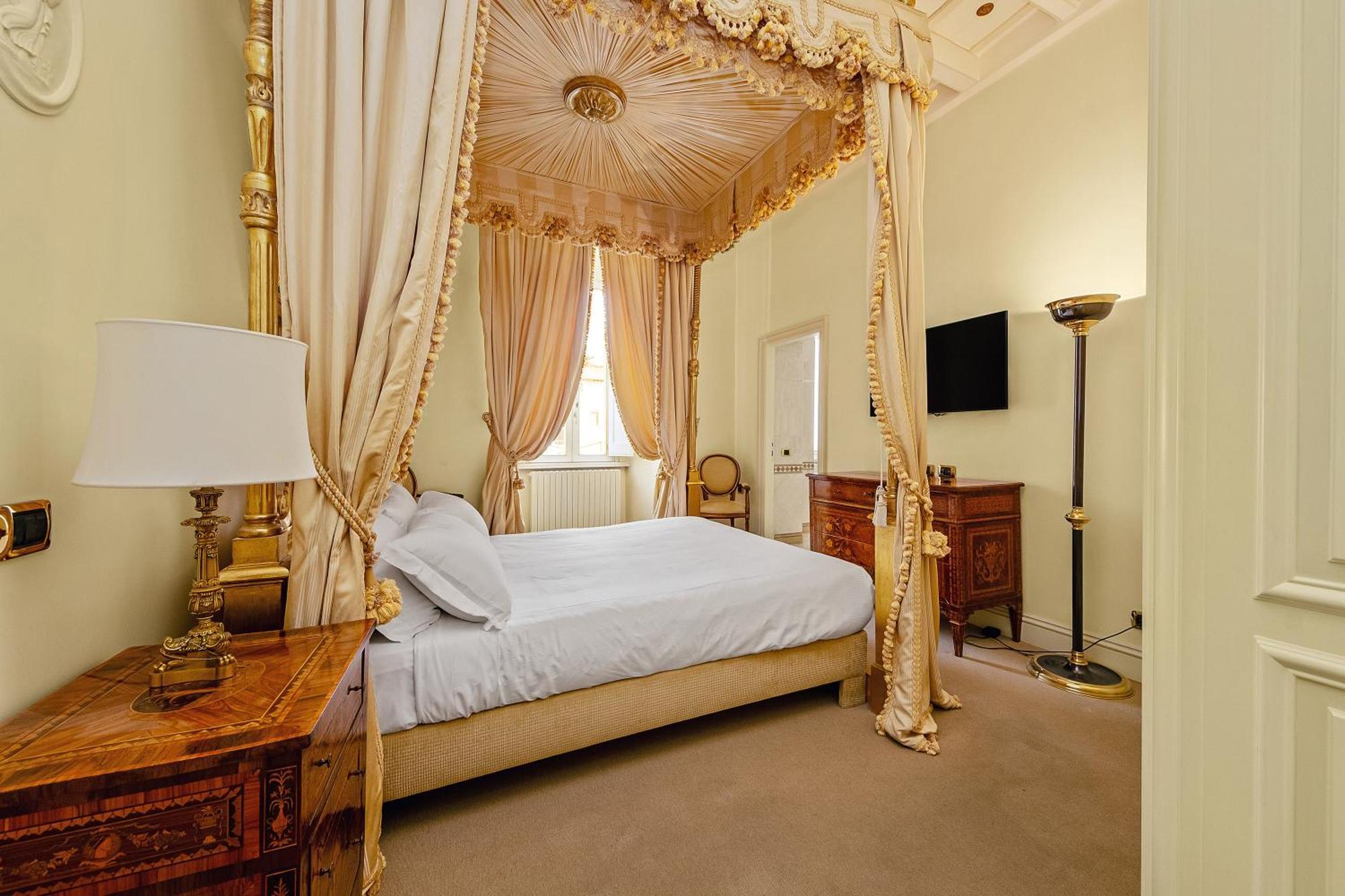 Ych-magnifica Residenza A Campo De Fiori Apartamento *