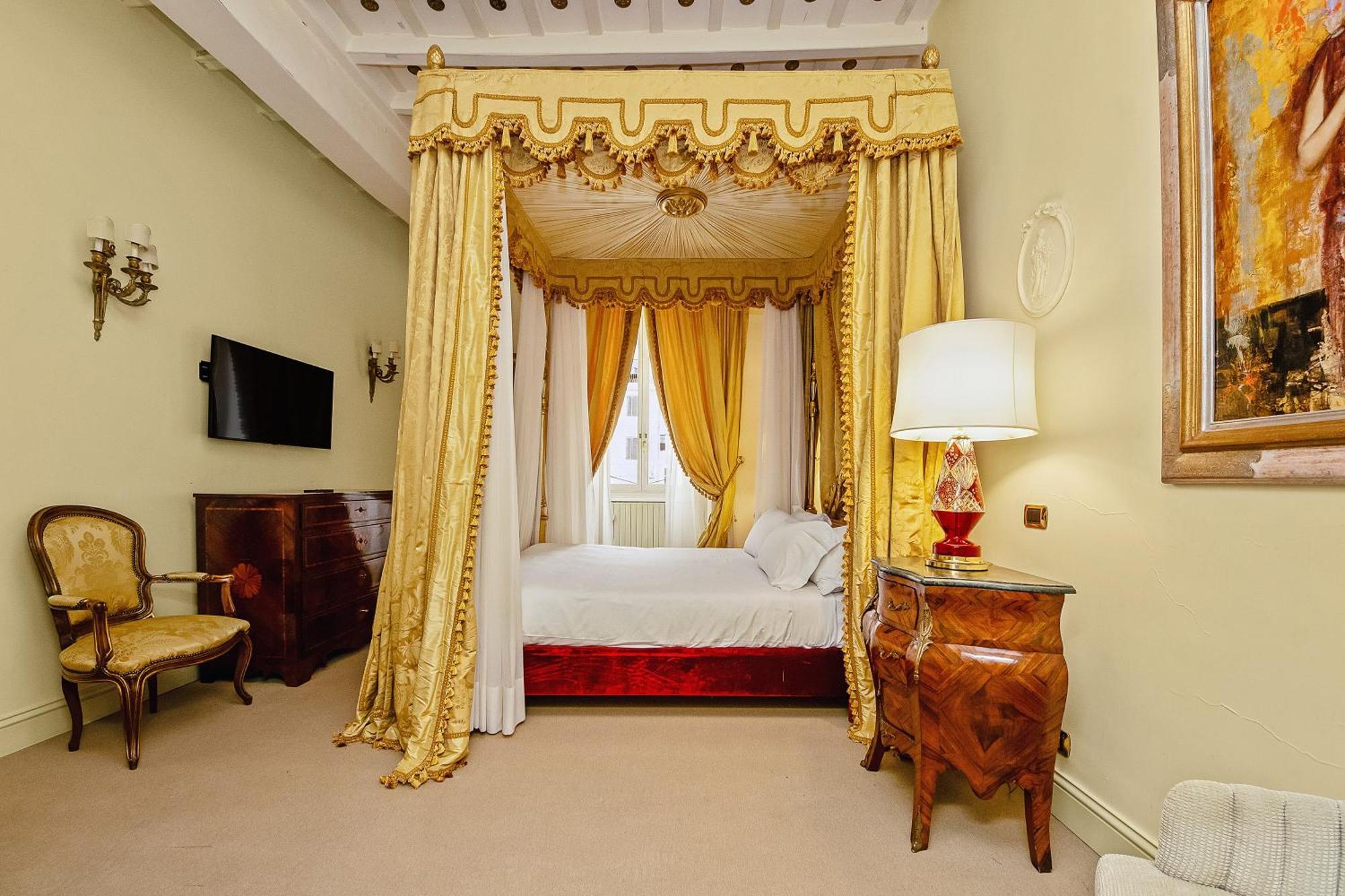 Apartamento Ych-magnifica Residenza A Campo De Fiori